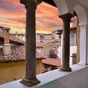 Pura Vida Città Alta , Bergamo Italia