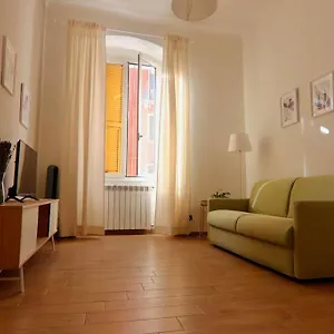 casa-desy.hotelitalianriviera.com/