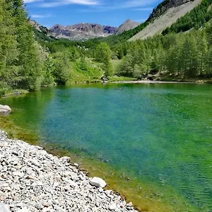 Aux Gorges De Daluis , Guillaumes France
