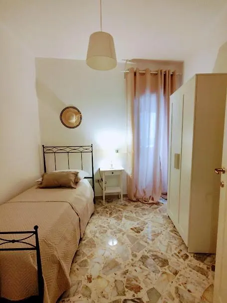 L'Acqua Marin Apartment Bari